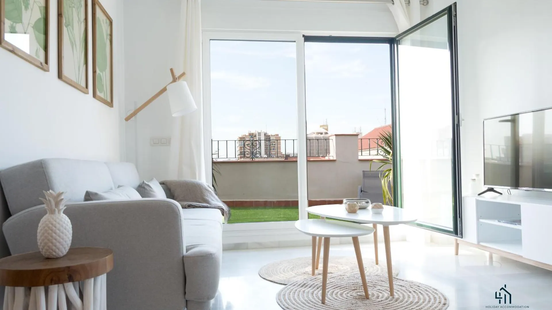 Living4Malaga Blue Bay location